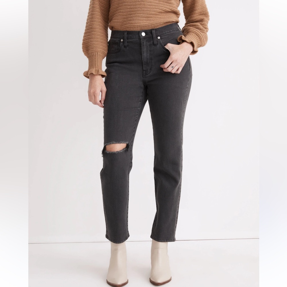 Madewell Black Straight-Leg Jeans with Knee Rip